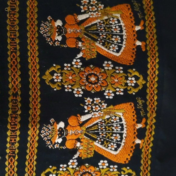 Michiko Kuge Embroidered Tote Bag - Picture 2 of 5